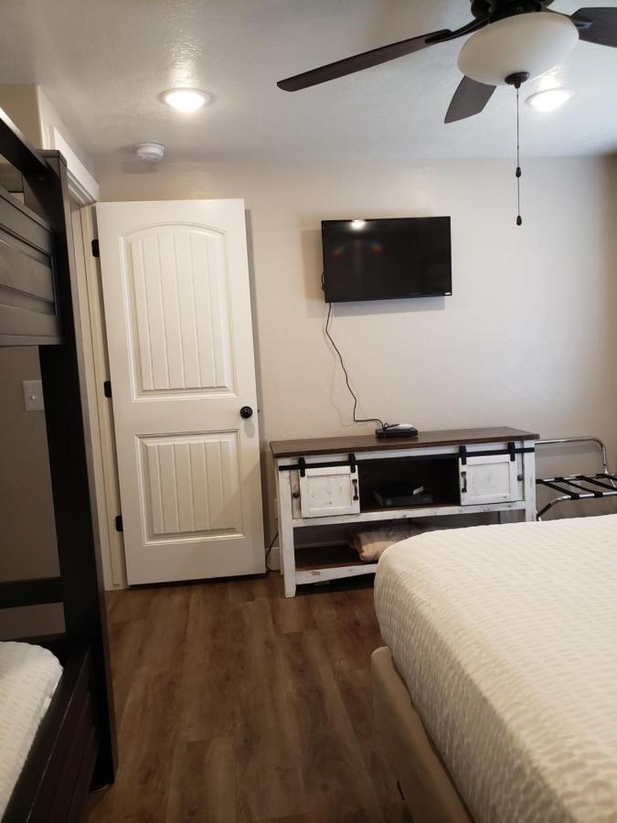 Flaming Gorge Resort Dutch John المظهر الخارجي الصورة