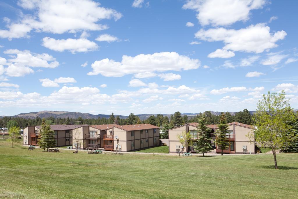 Flaming Gorge Resort Dutch John الغرفة الصورة